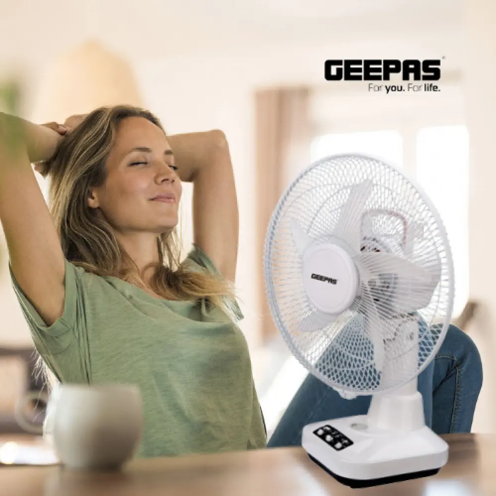 Geepas Rechargeable 12 Inch Oscillating Fan GF21118 – photo 3