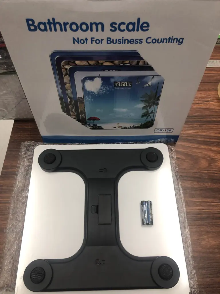 High Quality Scenic Bathroom Body weighing Scale. (Tempered Glass) – photo 3