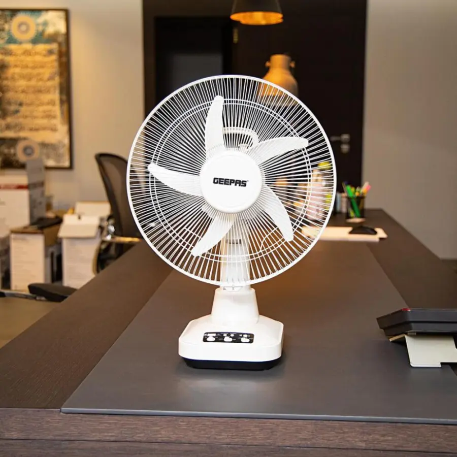Geepas Rechargeable 12 Inch Oscillating Fan GF21118 – photo 5
